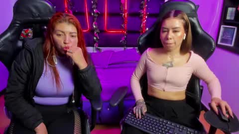 Snapshot of hornyy_mom chatting on 24, 2, 2025 hornyy mom online show from 24, 2, 2025