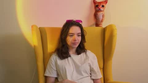 Snapshot of hortenciajenovese chatting on 4, 10, 2025 Mia online show from 4, 10, 2025