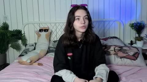 Snapshot of hortenciajenovese chatting on 13, 10, 2025 Mia online show from 13, 10, 2025