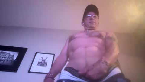 hoss43040 online show from 25, 9, 2025