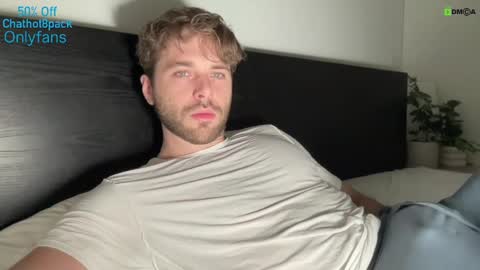 Snapshot of hot8pack01 chatting on 12, 12, 2024 Edward aka Wolf online show from 12, 12, 2024