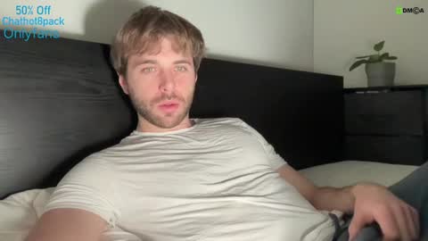 Snapshot of hot8pack01 chatting on 29, 1, 2025 Edward aka Wolf online show from 29, 1, 2025