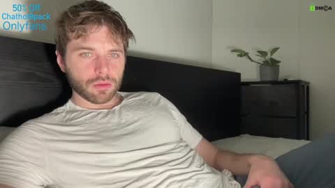 Snapshot of hot8pack01 chatting on 12, 3, 2025 Edward aka Wolf online show from 12, 3, 2025