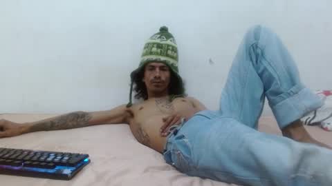 Snapshot of hot_and_complacent chatting on 6, 1, 2025 Private open online show from 6, 1, 2025