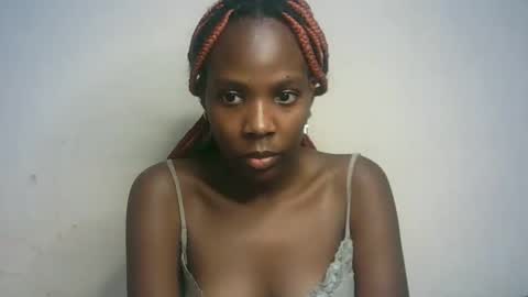 Snapshot of hot_berry2003 chatting on 26, 1, 2025 Millie online show from 26, 1, 2025