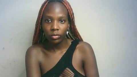 Snapshot of hot_berry2003 chatting on 28, 1, 2025 Millie online show from 28, 1, 2025