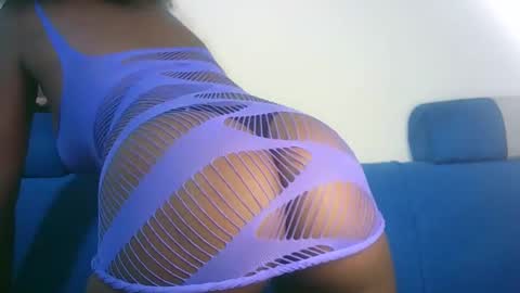 Snapshot of hot_berry2003 chatting on 2, 2, 2025 Millie online show from 2, 2, 2025