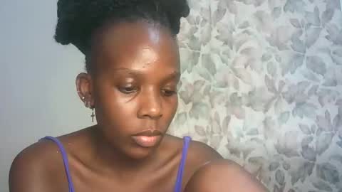 Snapshot of hot_berry2003 chatting on 30, 11, 2025 Millie online show from 30, 11, 2025