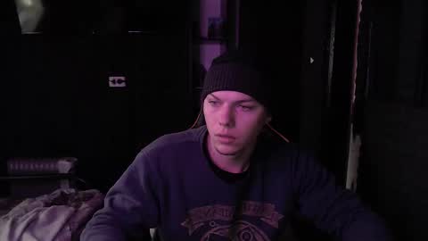 Hot boy 2002 online show from 30, 10, 2025