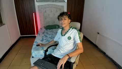 hot bunny online show from 17, 11, 2025