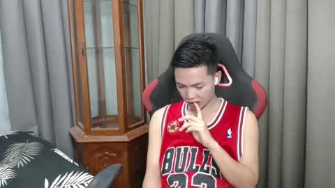 Snapshot of hot_chanie chatting on 11, 10, 2025 chan chan online show from 11, 10, 2025