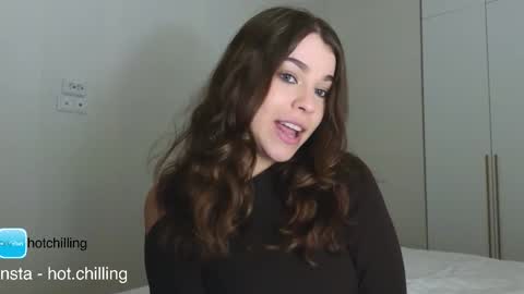 LiluCaroline online show from 12, 1, 2026