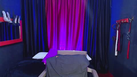 hot chocolate 4u online show from 6, 12, 2024