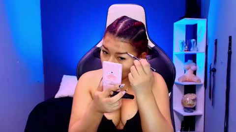 hot chocolate 4u online show from 3, 10, 2025