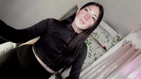 Snapshot of hot_claudia69 chatting on 3, 10, 2025 its me CLAUDIA online show from 3, 10, 2025