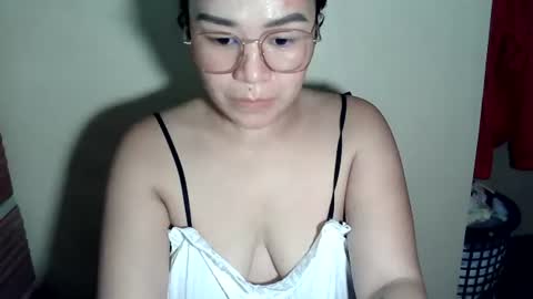 Snapshot of hot_emma1112 chatting on 20, 6, 2026 hot_emma1112 online show from 20, 6, 2026