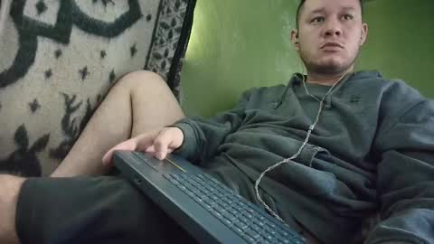 Snapshot of hot_guy36 chatting on 17, 11, 2025 hot_guy36 online show from 17, 11, 2025