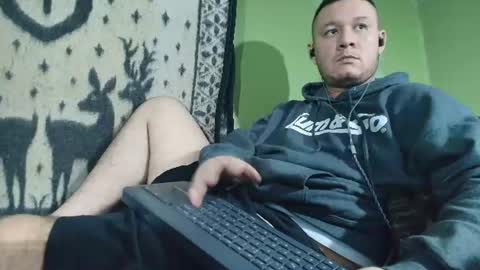 Snapshot of hot_guy36 chatting on 4, 7, 2026 hot_guy36 online show from 4, 7, 2026