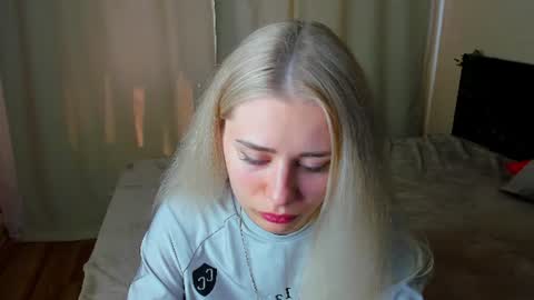 hot_kittie_hot online show from 13, 6, 2026