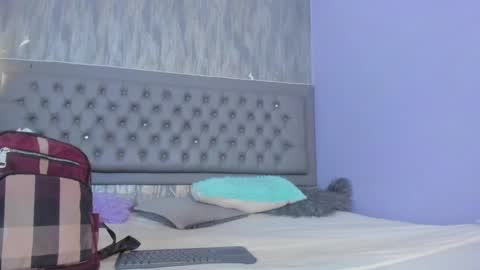 AGATHA CONNORS online show from 23, 12, 2024