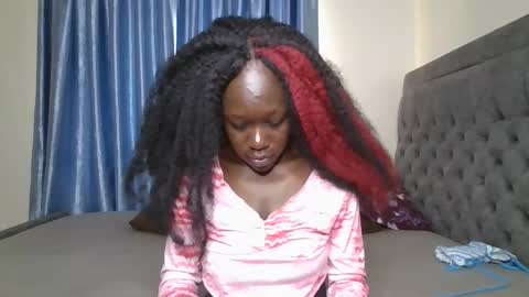 Snapshot of hot_petite1 chatting on 17, 11, 2025 Hot petite online show from 17, 11, 2025