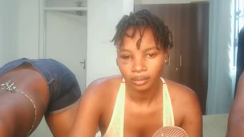 Hot petite online show from 29, 4, 2026