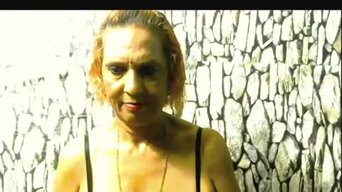 hot queen online show from 27, 2, 2026
