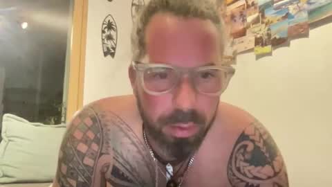 Snapshot of hot_sex83 chatting on 28, 10, 2025 letmedoo2 online show from 28, 10, 2025