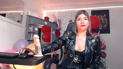 Snapshot of hot_sexy_bunny chatting on 6, 3, 2025 hot sexy bunny online show from 6, 3, 2025