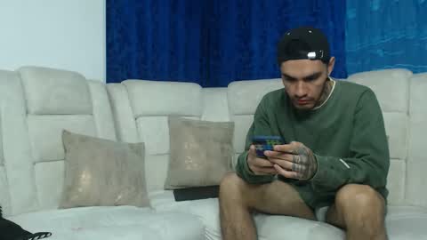 Hot Sharks   online show from 3, 2, 2026