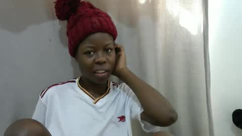 Snapshot of hot_shayla chatting on 27, 5, 2026 esiiii online show from 27, 5, 2026