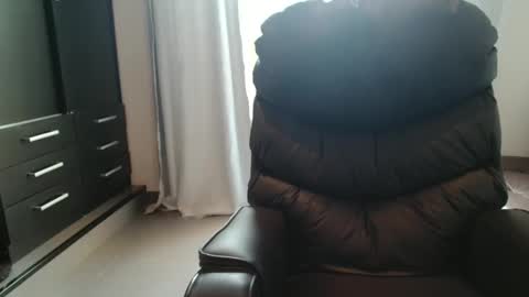 couple without tabus online show from 27, 2, 2025