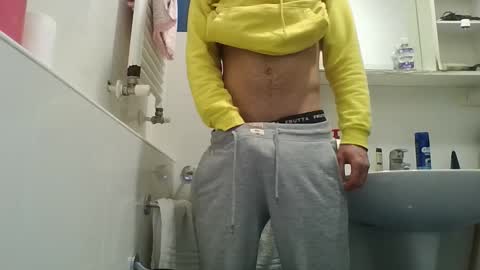 hotandwild2003 online show from 17, 2, 2026