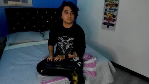 Snapshot of hotapollo chatting on 14, 10, 2025 HotApollo online show from 14, 10, 2025