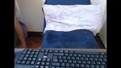 hotasianyue69 online show from 12, 4, 2026