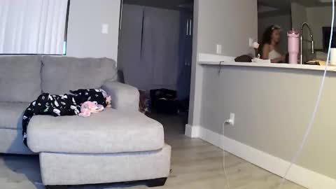 hotasssummer online show from 5, 3, 2026