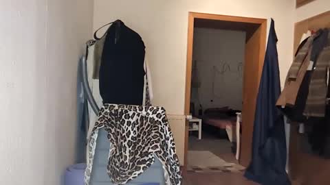 Betty Bellucci online show from 31, 10, 2025