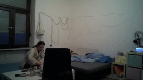 Betty Bellucci online show from 5, 12, 2025