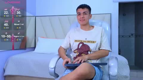 hotboy21_ online show from 23, 9, 2025