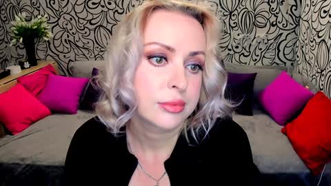 Snapshot of hotdreamhere chatting on 10, 1, 2025 Alice online show from 10, 1, 2025