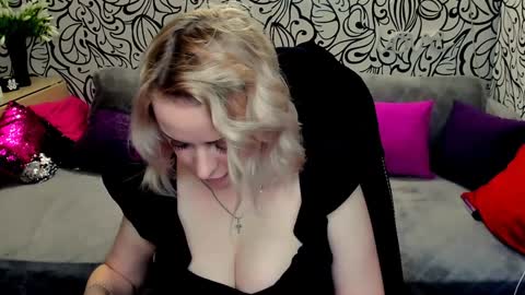 Snapshot of hotdreamhere chatting on 30, 1, 2025 Alice online show from 30, 1, 2025