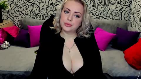 Snapshot of hotdreamhere chatting on 5, 2, 2025 Alice online show from 5, 2, 2025