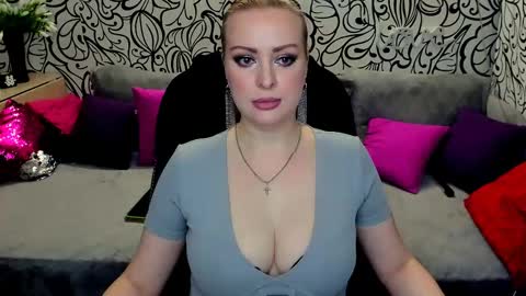 Snapshot of hotdreamhere chatting on 1, 3, 2025 Alice online show from 1, 3, 2025