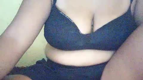 hotflowerclit online show from 17, 6, 2026
