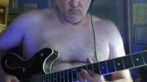 Smoochface online show from 6, 5, 2026