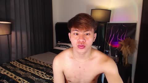 Snapshot of hotfucker_drei chatting on 7, 10, 2025 hotfucker_drei online show from 7, 10, 2025