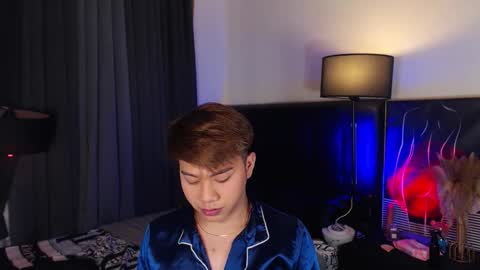 Snapshot of hotfucker_drei chatting on 23, 10, 2025 hotfucker_drei online show from 23, 10, 2025