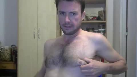 Snapshot of hotgardenersexy chatting on 7, 4, 2026 Le jardinier sexy online show from 7, 4, 2026