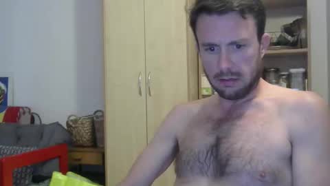 Snapshot of hotgardenersexy chatting on 15, 4, 2026 Le jardinier sexy online show from 15, 4, 2026