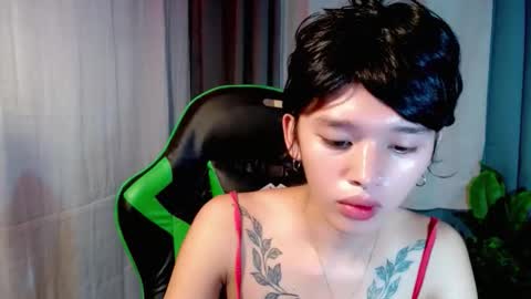 hotgirlronaxx online show from 19, 12, 2025